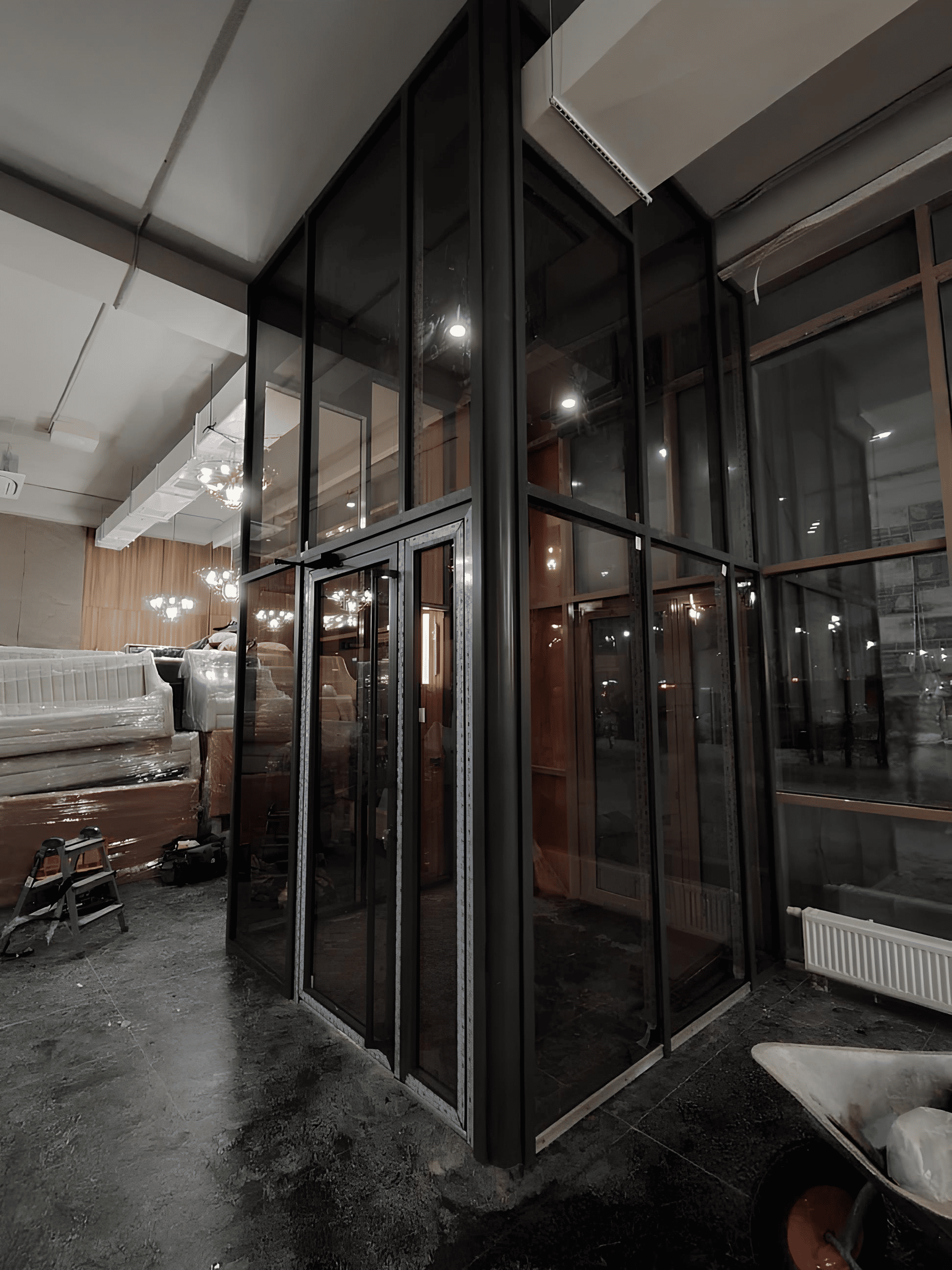 Входные группы и тамбура из алюминиевого профиля